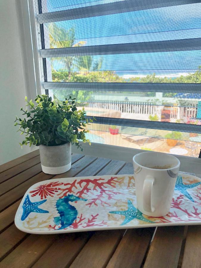 The Beach Guesthouse Pinones Екстер'єр фото