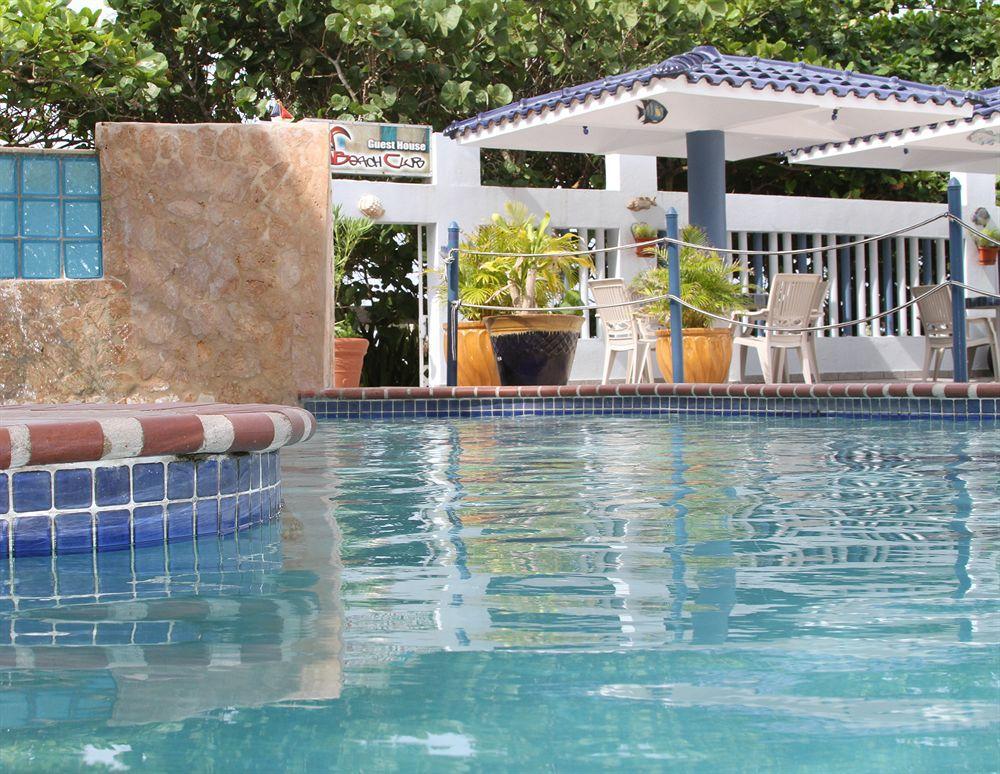 The Beach Guesthouse Pinones Екстер'єр фото