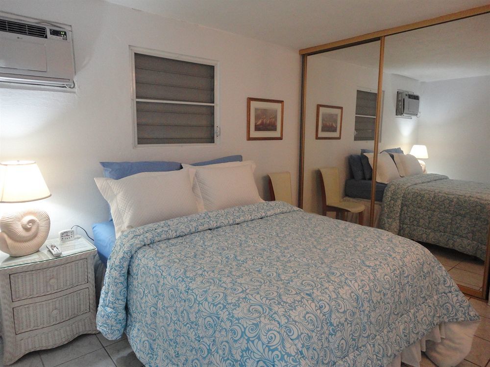 The Beach Guesthouse Pinones Екстер'єр фото