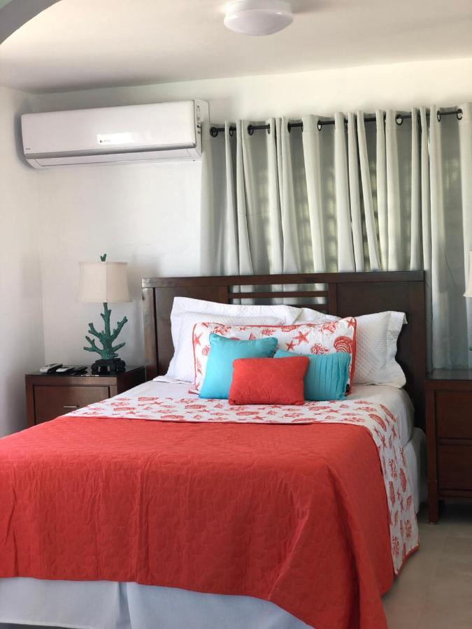 The Beach Guesthouse Pinones Екстер'єр фото
