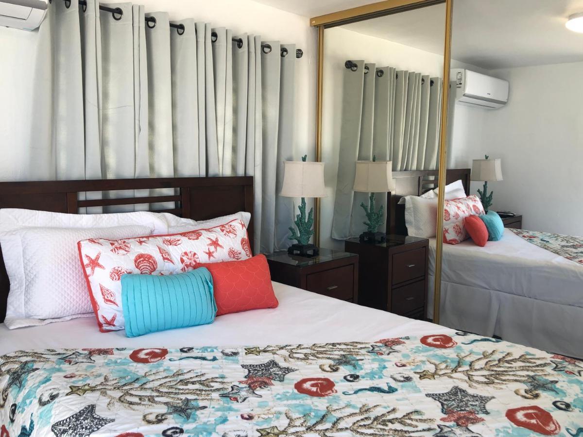 The Beach Guesthouse Pinones Екстер'єр фото