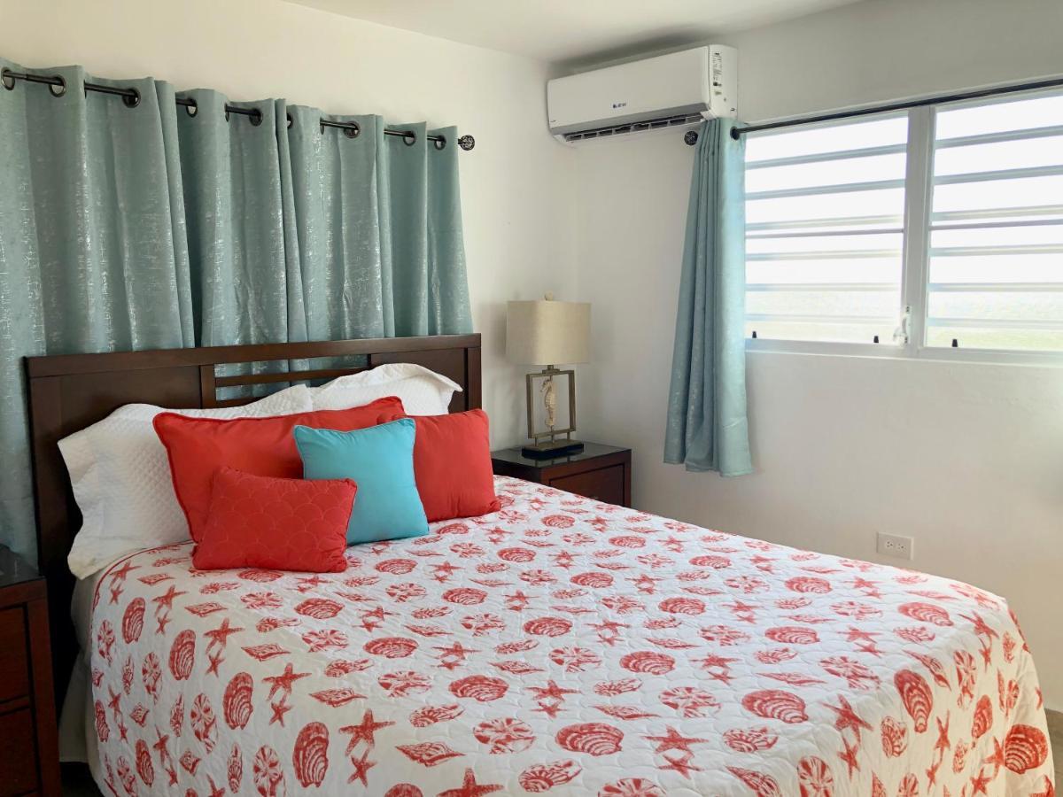 The Beach Guesthouse Pinones Екстер'єр фото